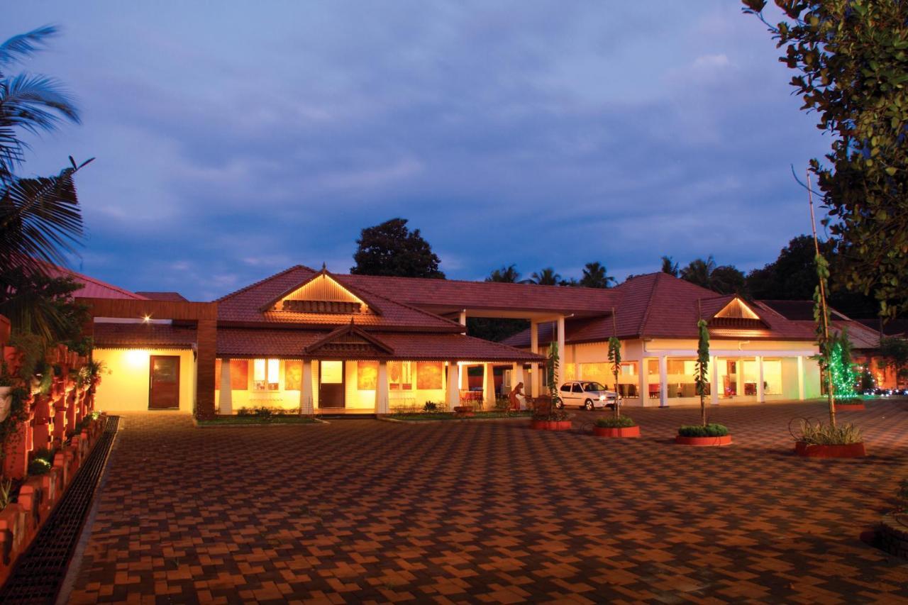 Hotel Clay House Thrissur Esterno foto