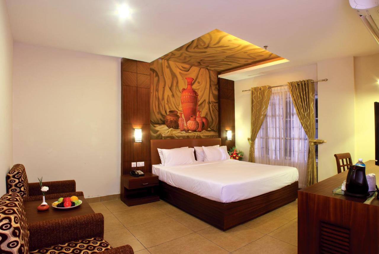 Hotel Clay House Thrissur Esterno foto