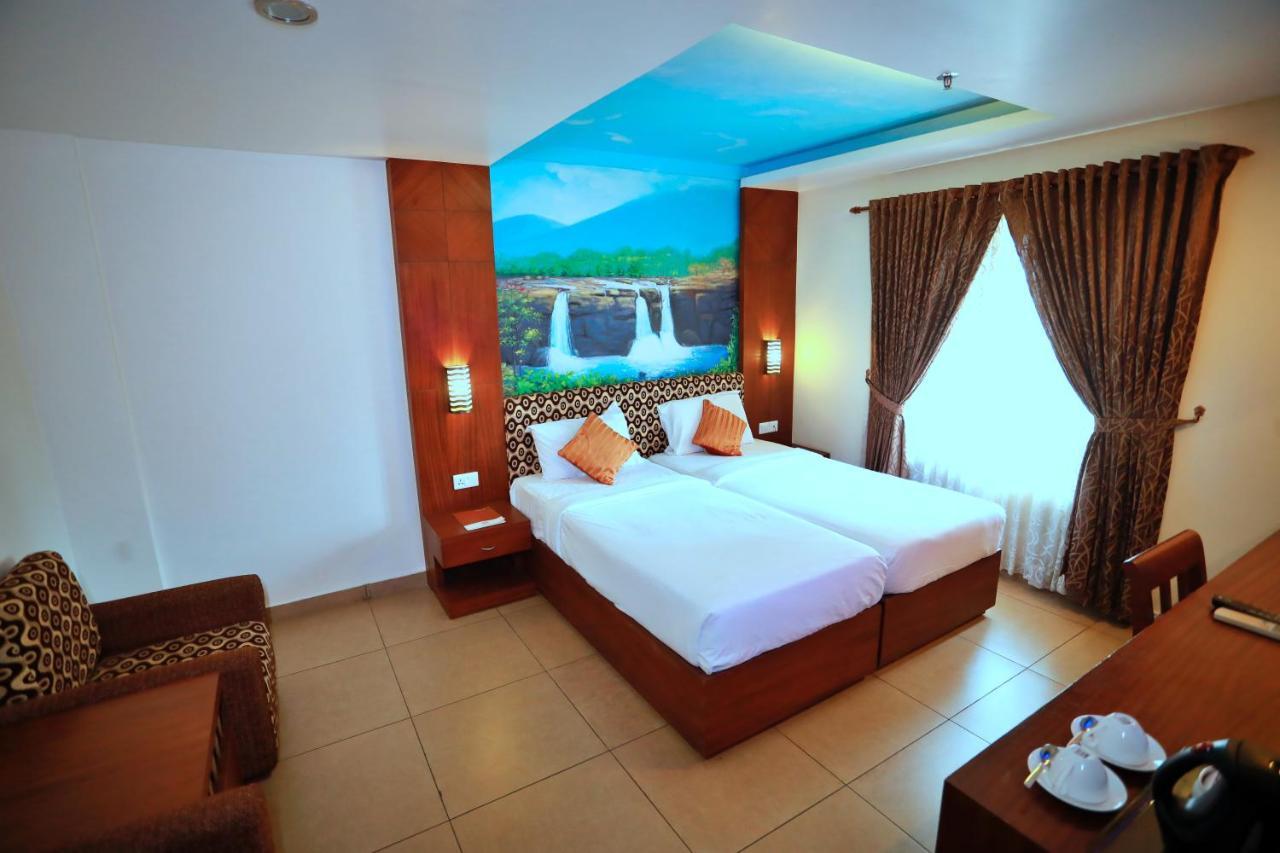 Hotel Clay House Thrissur Esterno foto